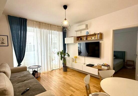 Cosy 2-room apartment with parking space, in a boutique building